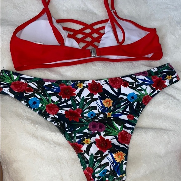 Bikini set - Picture 3 of 3